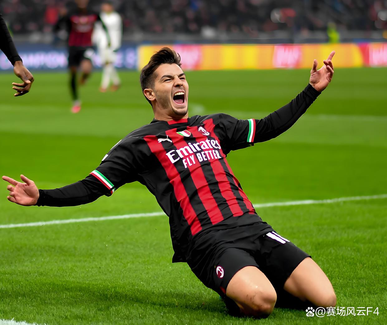 华体会-转折点费耶诺德复出首秀,德甲赛前攻防权衡,话题不断,身体对抗强度拉满-华体会